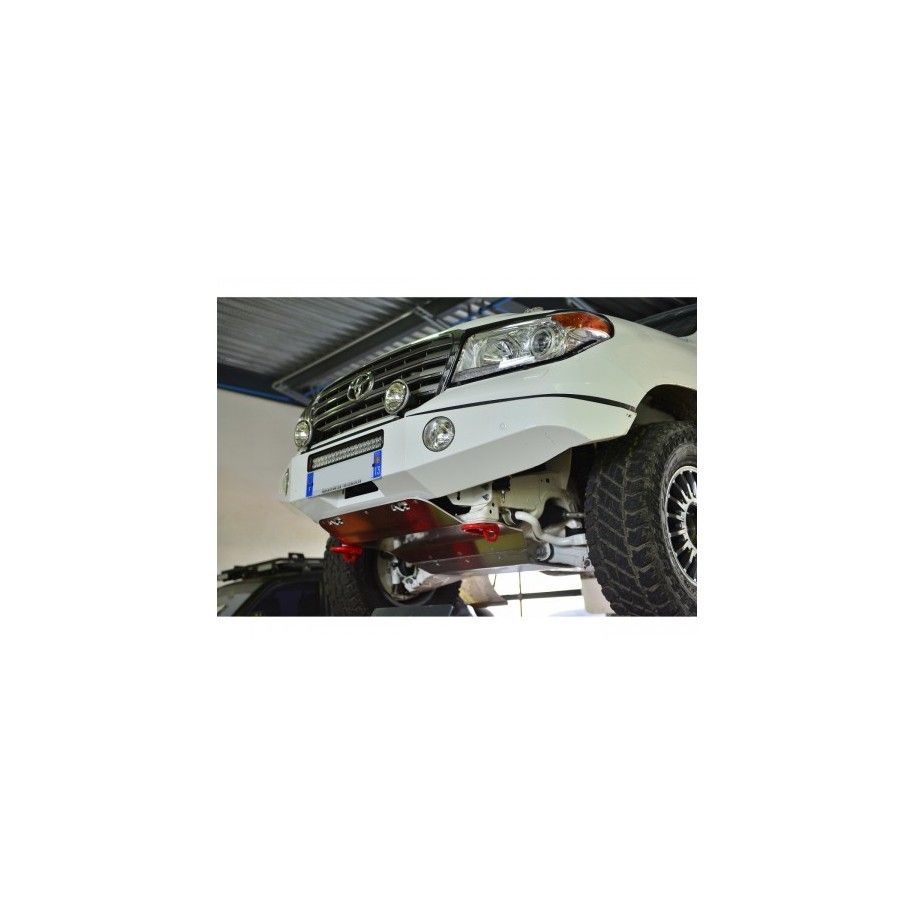 Pare-chocs acier Toyota VDJ200