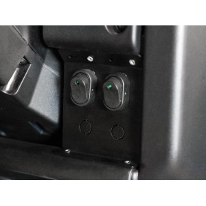 Platine porte-interrupteurs pour un Land Rover Defender (1983-2016) - de Front Runner ECOM065
