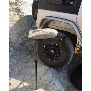 Table sur pneu pliable, ultra-compacte pour camping et bivouac