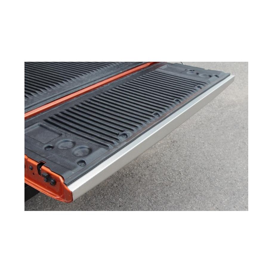 Protection inox de hayon arrière Hilux REVO Protection inox de hayon arrière Hilux REVO