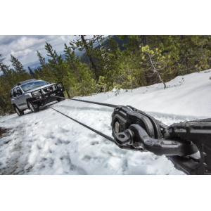 4 Ton Manille Lyre 4T75 by Land Rover at Montpellier4x4