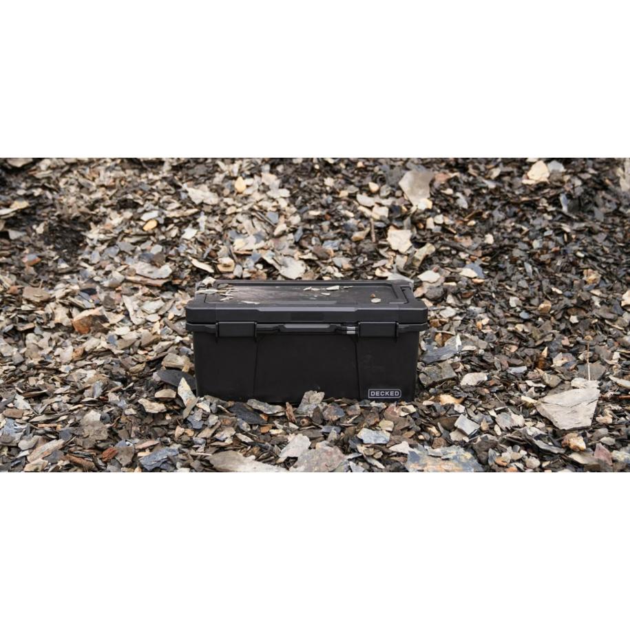Sixer 16 - D-co Case - includes one (1) D-Co tray - all black