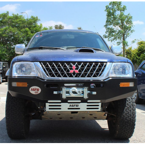 Pare choc L200 K74 de 1997 à 2001