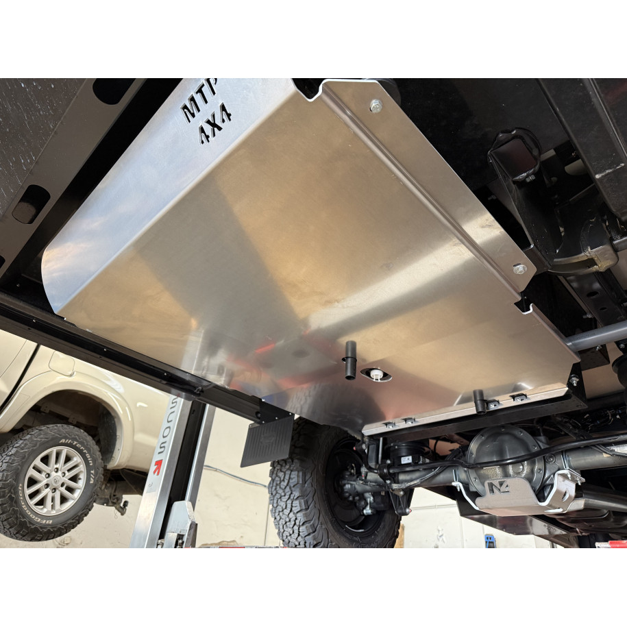 Desert Service Shop Mercedes Sprinter Hymer MLT Waste Water Skid plate
