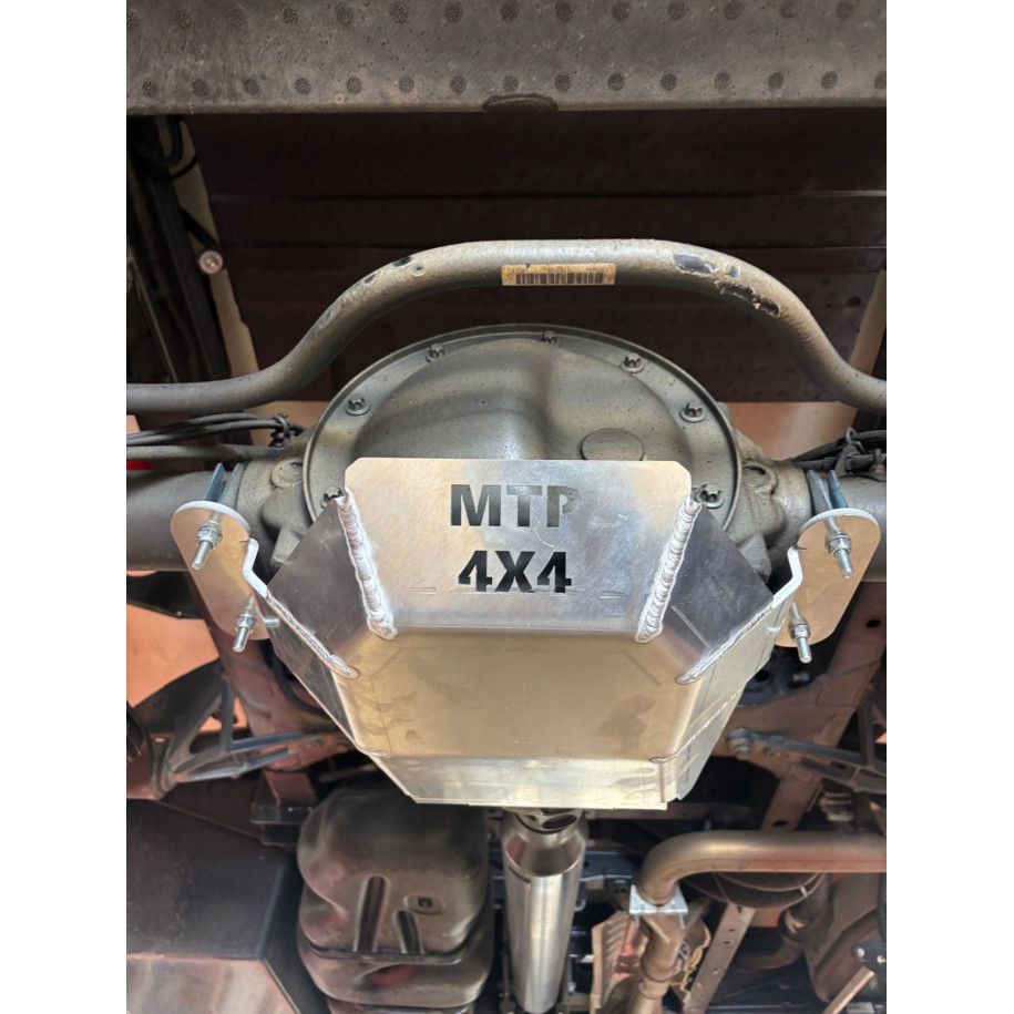 Mercedes SPRINTER W906 and W907 rear axle nose guard BLDV38A