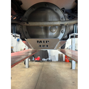 Mercedes SPRINTER W906 and W907 rear axle nose guard BLDV38A