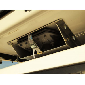 Support de plaques à sable Maxtrax sous tente James Baroud N4-Offroad