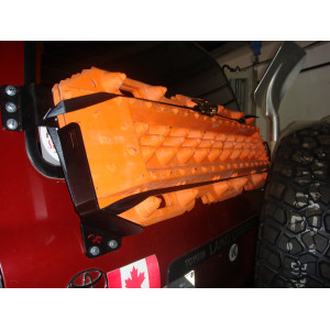 Support de plaques à sable Maxtrax sur le hayon pour Toyota HDJ80 N4-Offroad