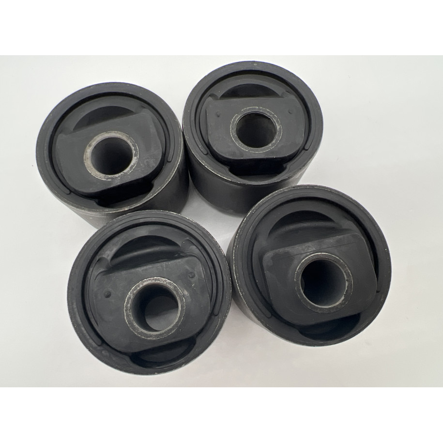 Kit de 4 silent blocs excentriques 2° caoutchouc HDJ80 KZJ70 HZJ78 Patrol GR Y60 Y61 N4-Offroad