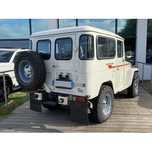 Jante acier N4-Offroad Vintage à crochets grise 7x16 6x139.7 Toyota Land Cruiser