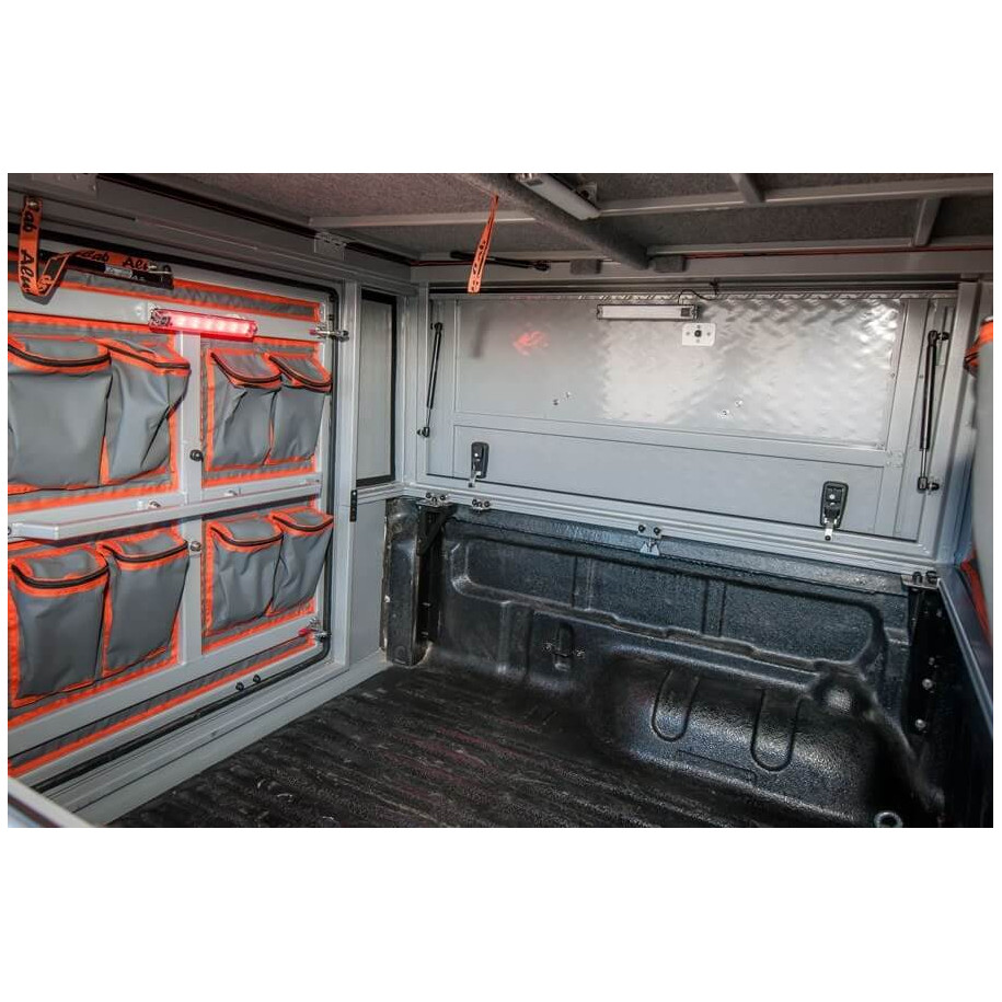 Sacs en toile coté porte hardtop camper Alu-Cab