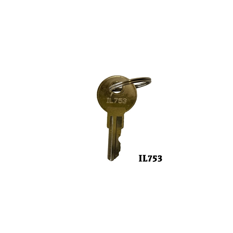 Improve your offroad experience with Alu-Cab Canopy key IL753